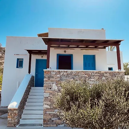 Апартаменты Iosub & - Cosy Seaside House In Koumbara *