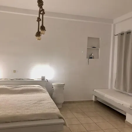 Iosub & - Cosy Seaside House In Koumbara