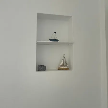 Iosub & - Cosy Seaside House In Koumbara Апартаменты *