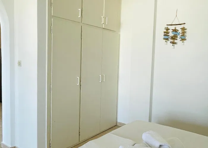 Iosub & - Cosy Seaside House In Koumbara Lejlighed Tzamaria