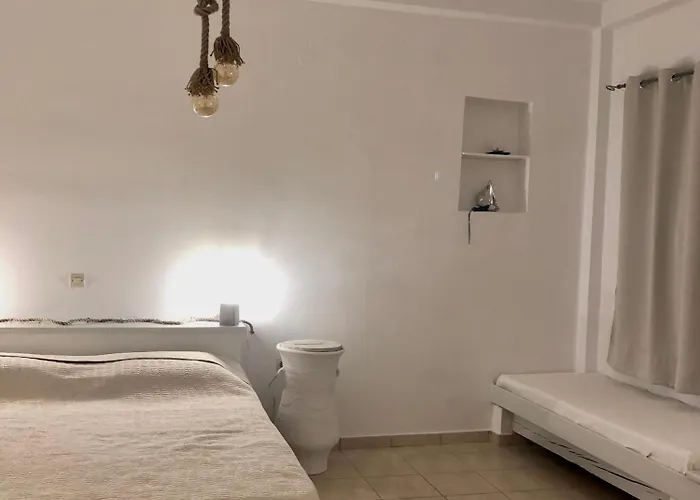 Iosub & - Cosy Seaside House In Koumbara