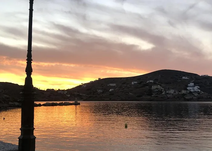 Iosub & - Cosy Seaside House In Koumbara *